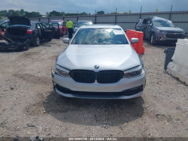 WBAJE5C38HG916644 BMW 540I