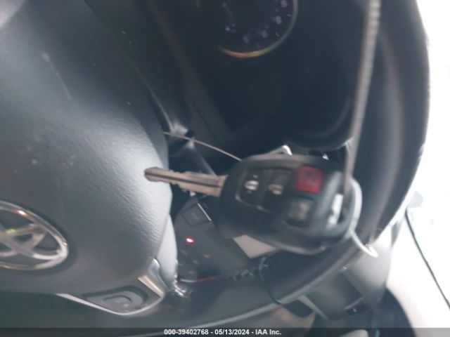 4T1BF1FKXGU207225 Toyota CAMRY SE
