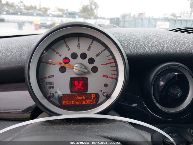 2009 MINI COOPER CLUBMAN WMWML33559TX36488 Photo 6