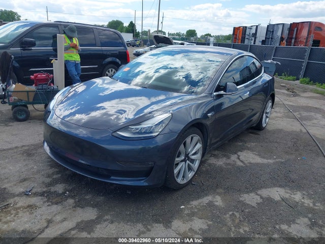 Tesla Model 3 Long Range/performance 2018 5YJ3E1EB7JF077000 Image 2