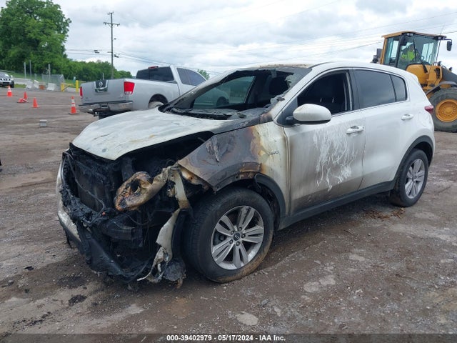 KIA Sportage Lx 2018 KNDPMCAC1J7398499 Image 2