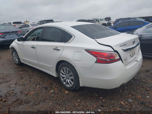 Nissan Altima 2.5 S 2015 1N4AL3AP0FC212810 Image 3