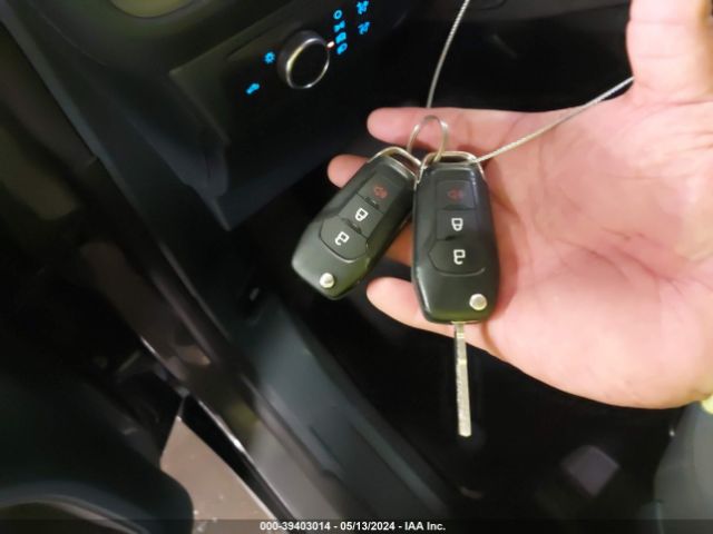3FTTW8F93NRA03093 Ford Maverick Xl
