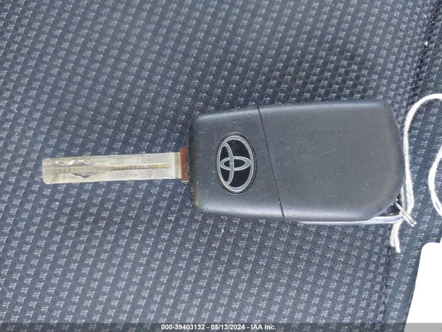 Toyota RAV4 LE 2019 JTMF1RFV9KJ008951 Image 11
