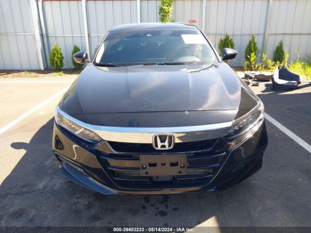1HGCV2F94JA027960 Honda Accord Touring 2.0t