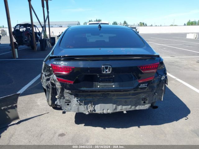 1HGCV2F94JA027960 Honda Accord Touring 2.0t