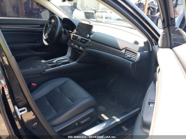 1HGCV2F94JA027960 Honda Accord Touring 2.0t