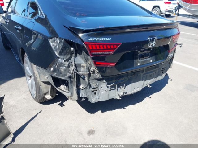 1HGCV2F94JA027960 Honda Accord Touring 2.0t