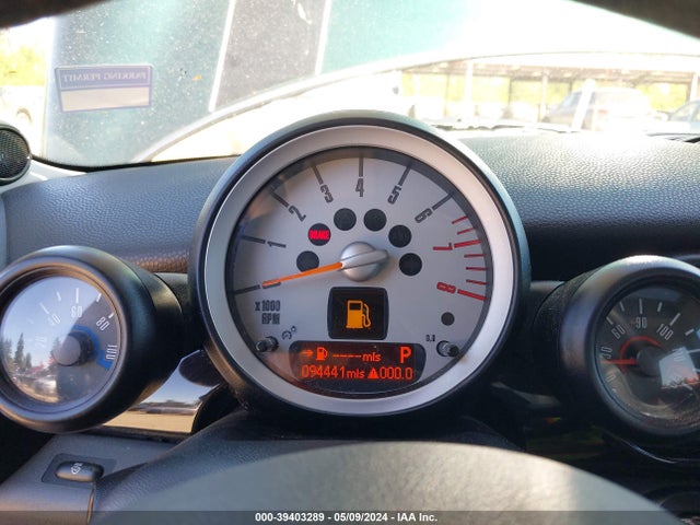 2010 MINI COOPER S WMWMF7C52ATZ70168 Photo 6