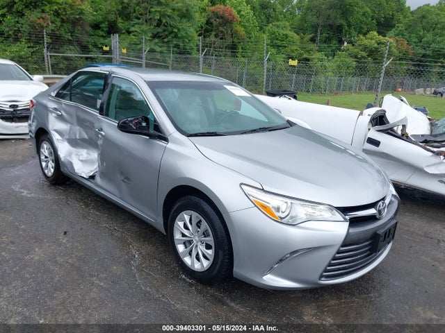 Toyota CAMRY LE 2016 4T4BF1FK1GR569028 Image 1