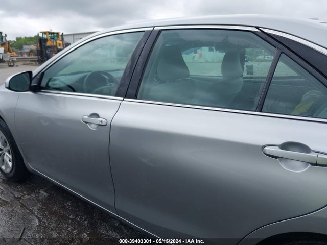 Toyota CAMRY LE 2016 4T4BF1FK1GR569028 Image 14