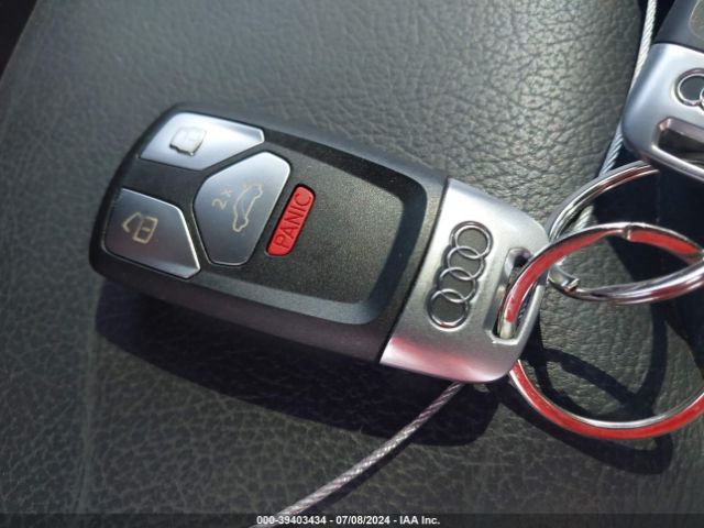 WA1LHAF76KD031100 Audi Q7 45 Premium