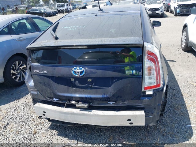 Toyota Prius Three 2015 JTDKN3DU0F1929097 Image 17