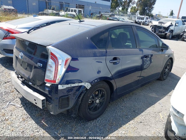 Toyota Prius Three 2015 JTDKN3DU0F1929097 Image 4