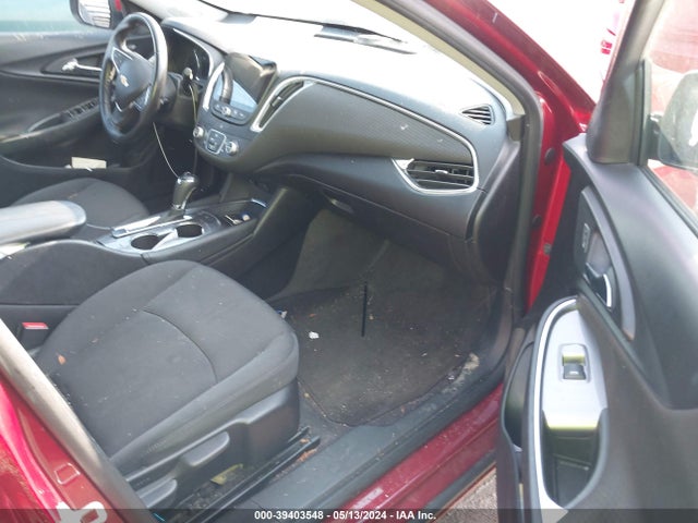 Chevrolet MALIBU LT 2018 1G1ZD5ST0JF291705 Image 5
