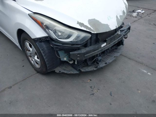 5NPDH4AE1FH566417 Hyundai ELANTRA SE