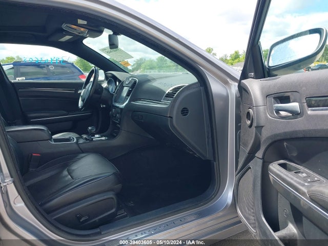 Chrysler 300C 2014 2C3CCAEG6EH161900 Image 5