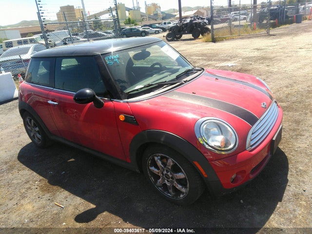 2009 MINI COOPER WMWMF33539TW73737 Photo 0