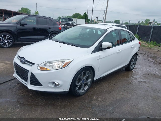 Ford FOCUS SE 2014 1FADP3F25EL307120 Image 2