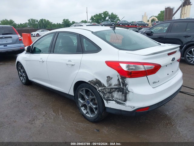 Ford FOCUS SE 2014 1FADP3F25EL307120 Image 3