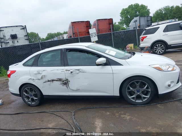 Ford FOCUS SE 2014 1FADP3F25EL307120 Image 6