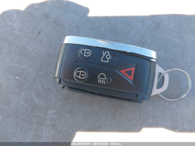 2012 JAGUAR XF SAJXA0FB8CLS54953 Photo 10