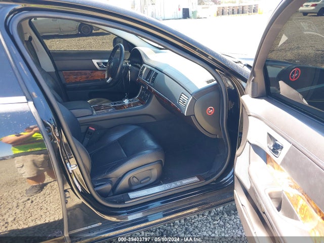 2012 JAGUAR XF SAJXA0FB8CLS54953 Photo 4