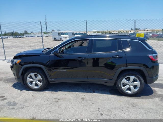 3C4NJCBB3LT247135 Jeep Compass Latitude Fwd