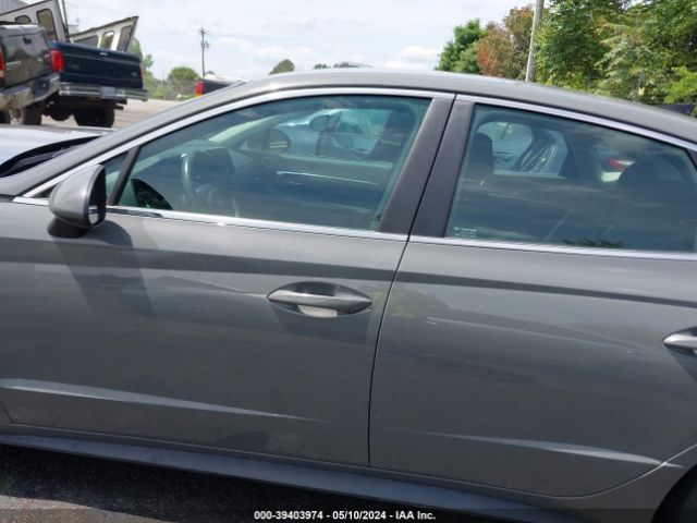 5NPEG4JA2MH115966 Hyundai SONATA SE
