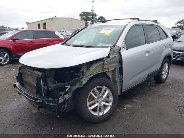KIA SORENTO LX 2014 5XYKT4A6XEG489874 Image 2