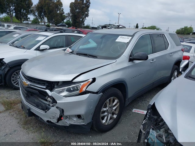 Chevrolet Traverse Ls 2019 1GNERFKW5KJ123264 Image 2