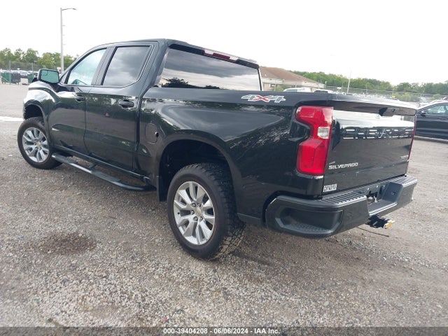 Chevrolet Silverado 1500 4wd  Short Bed Custom 2021 3GCPYBEK9MG282265 Image 3