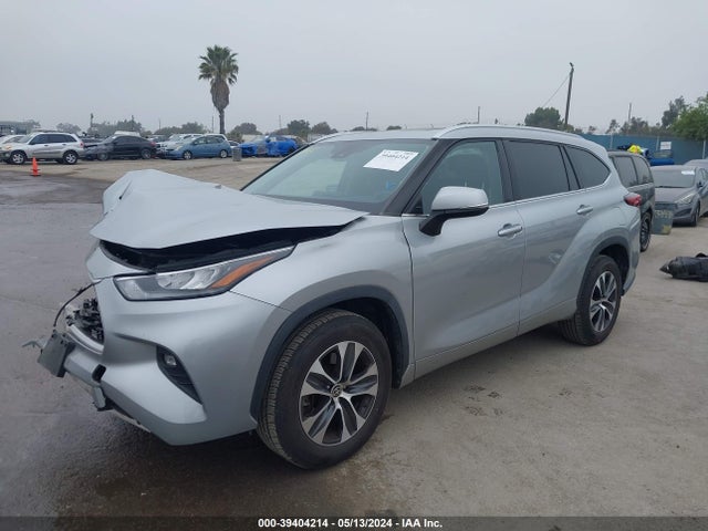 Toyota Highlander Xle 2020 5TDGZRAH8LS502527 Image 2