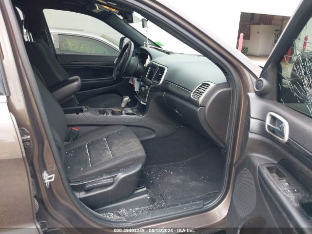 1C4RJEAG9MC738767 Jeep Grand Cherokee Laredo E 4x2