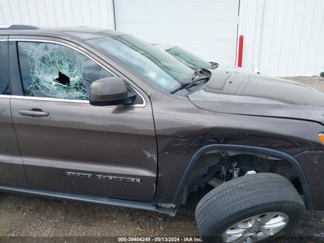 1C4RJEAG9MC738767 Jeep Grand Cherokee Laredo E 4x2