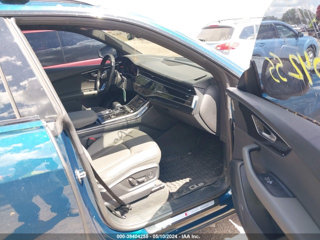 WA1FVAF14KD031758 Audi Q8 55 Premium