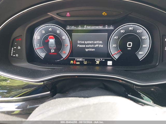 WA1FVAF14KD031758 Audi Q8 55 Premium