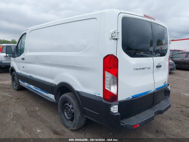 Ford Transit-150 2015 1FTNE1YM9FKA32351 Image 3
