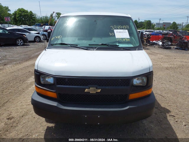 Chevrolet Express 2500 Work Van 2017 1GCWGAFF9H1163047 Image 12