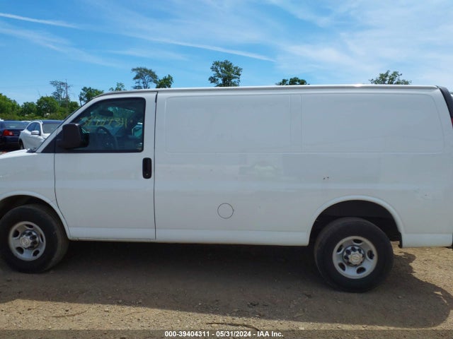 Chevrolet Express 2500 Work Van 2017 1GCWGAFF9H1163047 Image 14