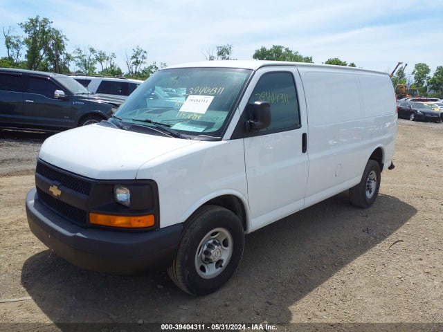 Chevrolet Express 2500 Work Van 2017 1GCWGAFF9H1163047 Image 2