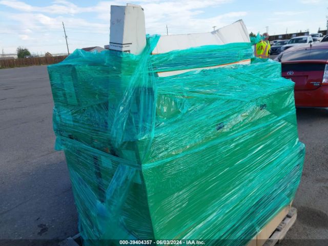 3C6UR5HJ4NG398373 RAM 2500 Tradesman  4x4 8' Box