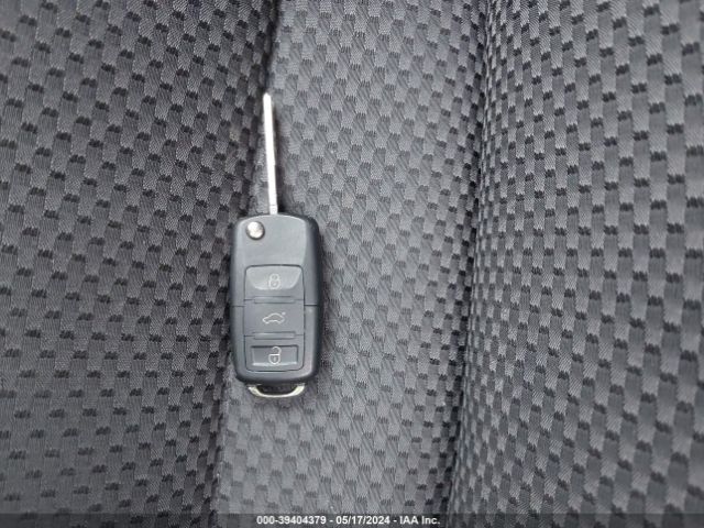 3VW2K7AJ3EM234931 Volkswagen Jetta 2.0l S
