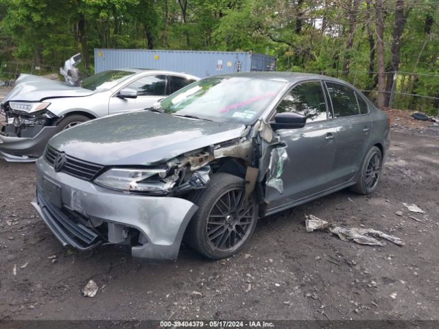 3VW2K7AJ3EM234931 Volkswagen Jetta 2.0l S