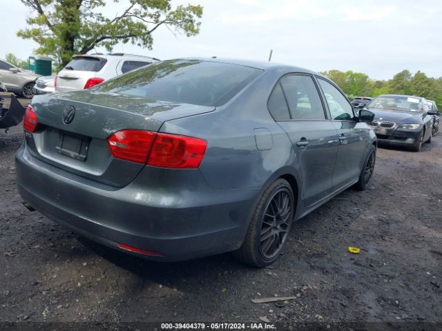 3VW2K7AJ3EM234931 Volkswagen Jetta 2.0l S