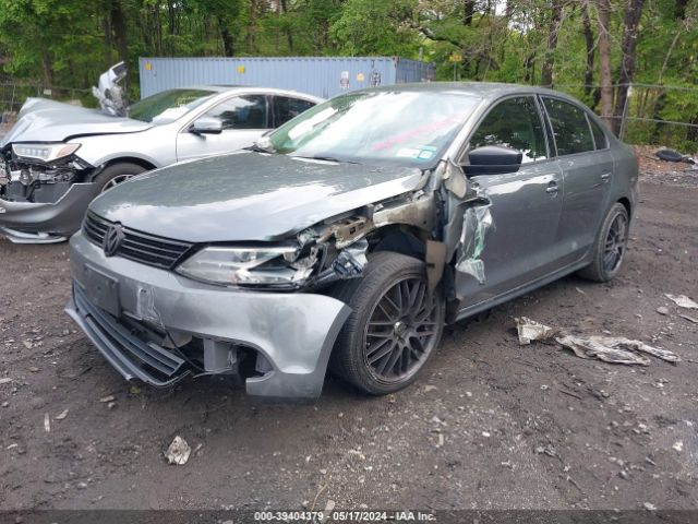 3VW2K7AJ3EM234931 Volkswagen Jetta 2.0l S