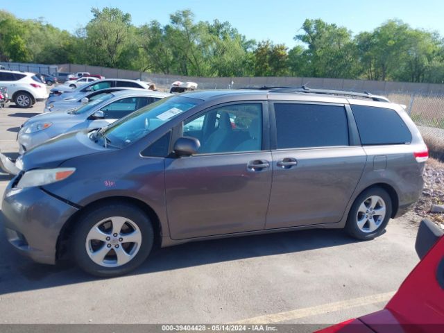 5TDKK3DC9ES502373 Toyota Sienna Le V6 8 Passenger