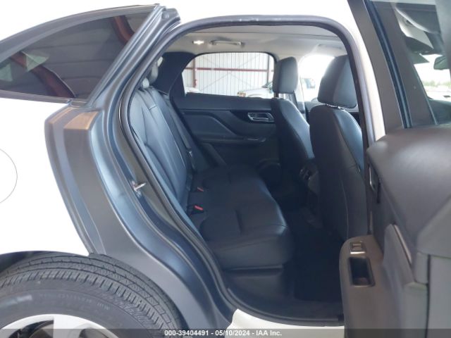SADCJ2EV3JA240301 Jaguar F-pace 35t Premium