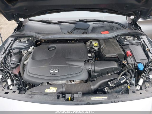 SJKCH5CR4HA015956 Infiniti Qx30 Premium