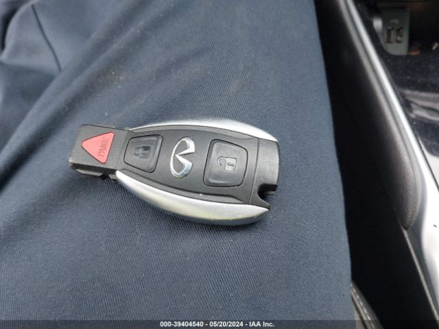 SJKCH5CR4HA015956 Infiniti Qx30 Premium